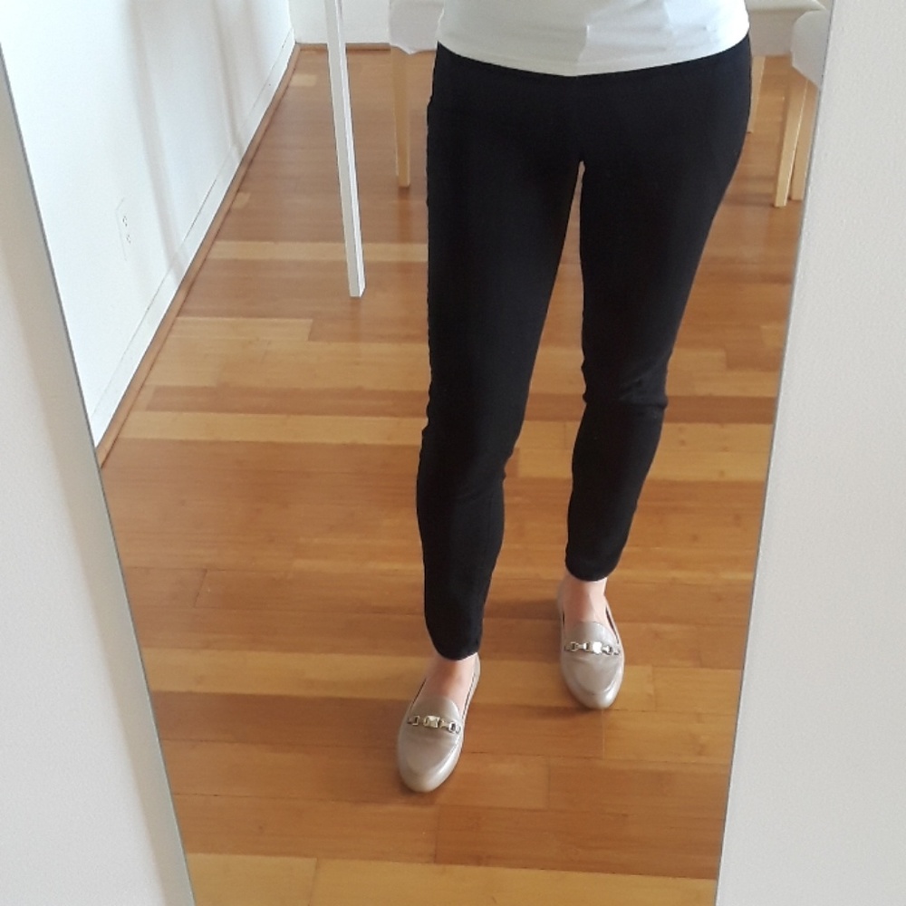 Like new Paige Verdugo ultra skinny black jeans